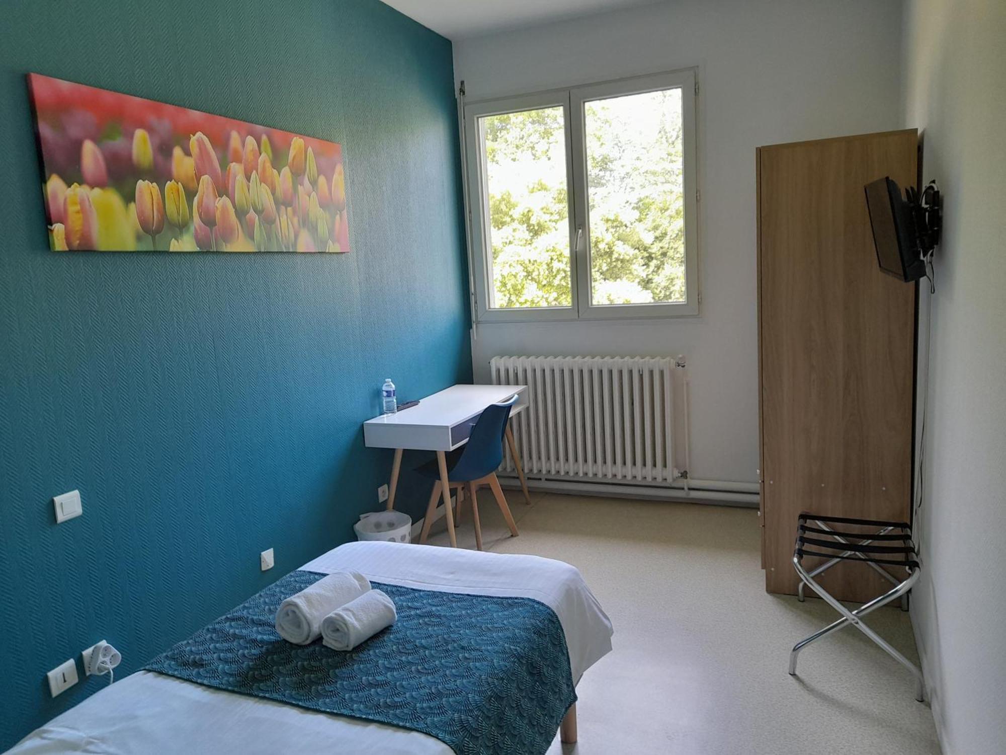 Centre Louis Ormieres Hotel Montauban Exterior photo