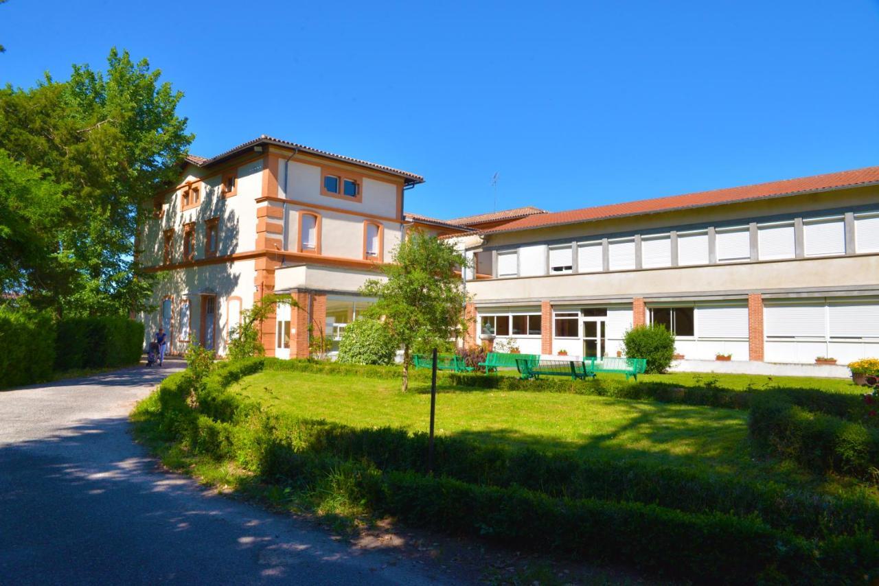 Centre Louis Ormieres Hotel Montauban Exterior photo